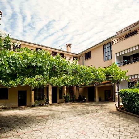 Apartment Matteo Rovinj Exterior photo